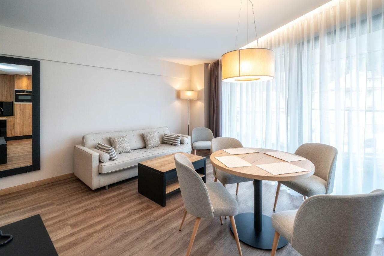 Meta Aparthotel