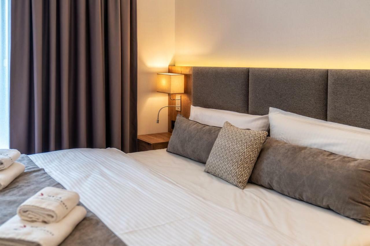 Aparthotel Meta 3*